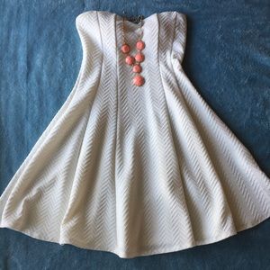 🐈3 for $19🐈 White Sleeveless Sundress